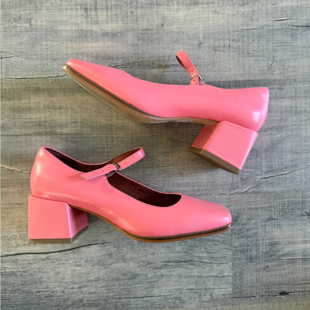 INTENTIONALLY BLANK Pink Mary-Jane Shoes (BRAND NEW) - Picture 2 of 9